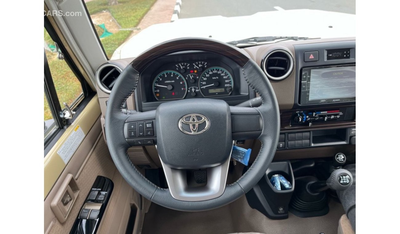 Toyota Land Cruiser Pick Up 4.0L BEIGE WINCH DIFFLOCK