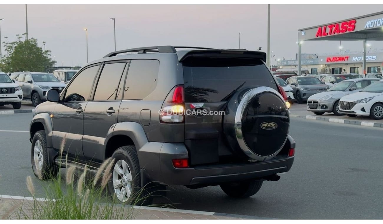 Toyota Prado 2007 | PETROL 3.7L | PREMIUM TWO TONE LEATHER SEATS | LCD DISPLAY PANEL | GOOD CONDITION