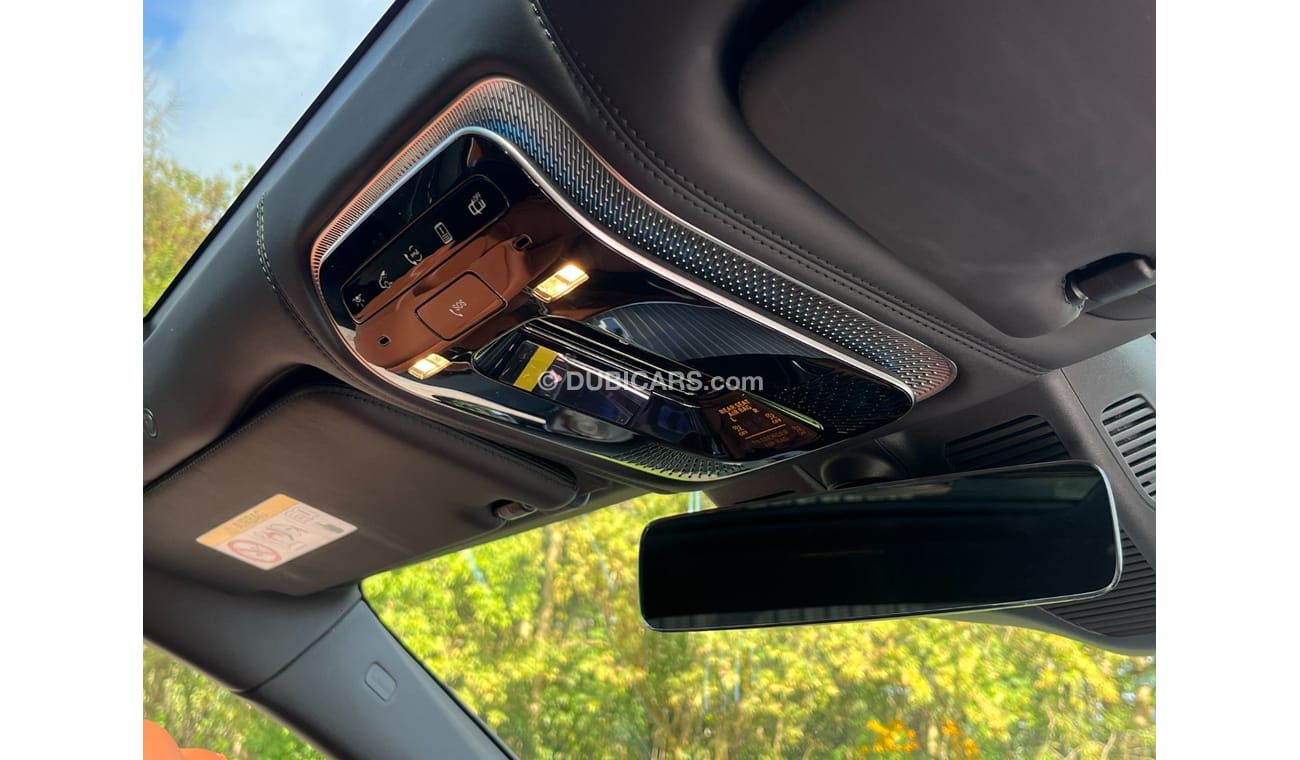 مرسيدس مايباخ S580 مايباخ Mercedes S580 Right Hand Drive  2-Tone