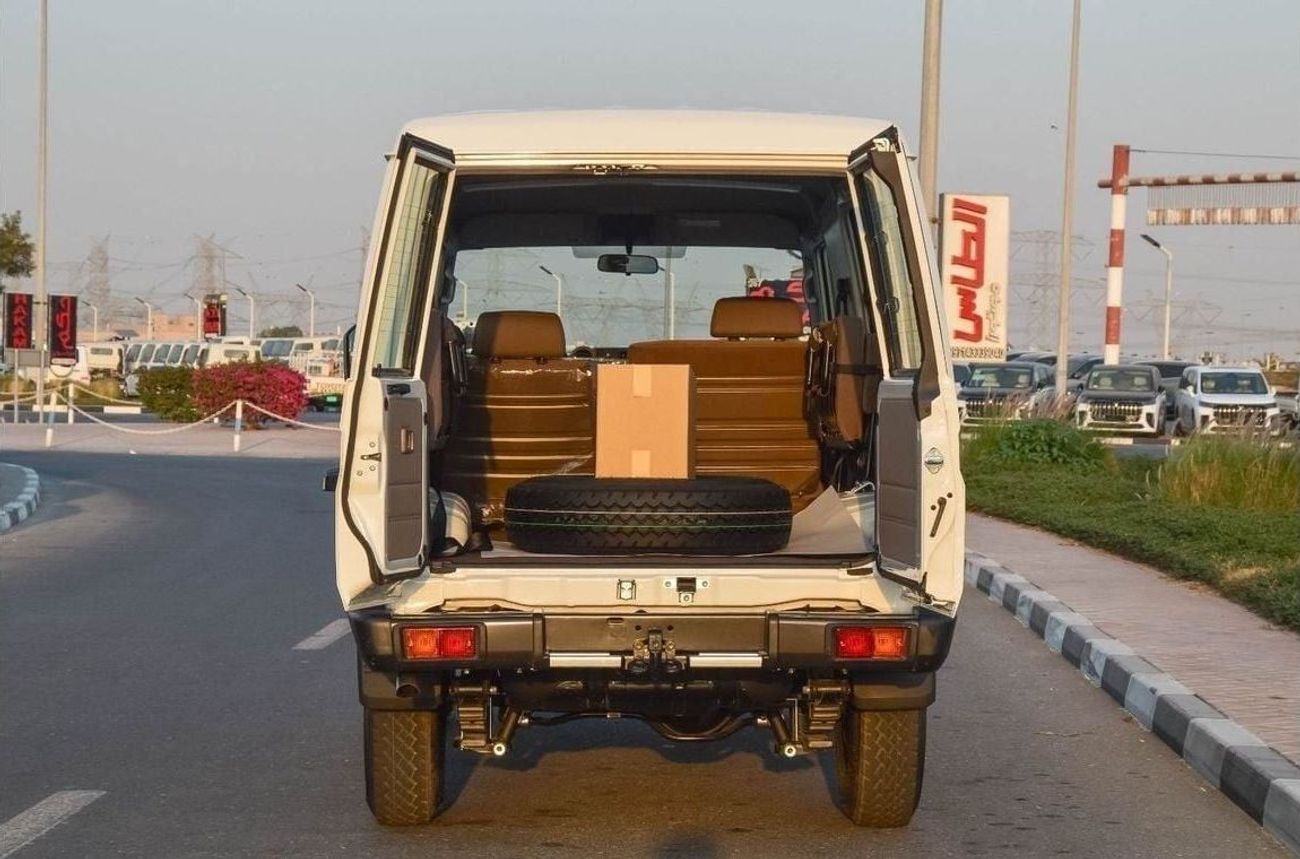 تويوتا لاند كروزر 70 TOYOTA LAND CRUISER 78 4.0L 4WD 3DOOR MT SUV 2025