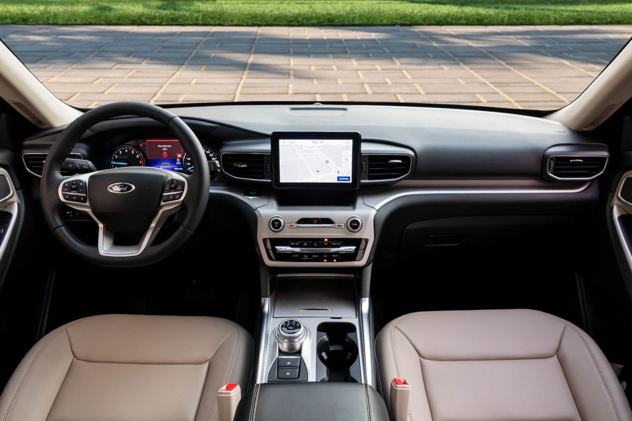 Ford Explorer Explorer XLT | 2,938 P.M | 0% Downpayment | AGENCY WARRANTY 2029!