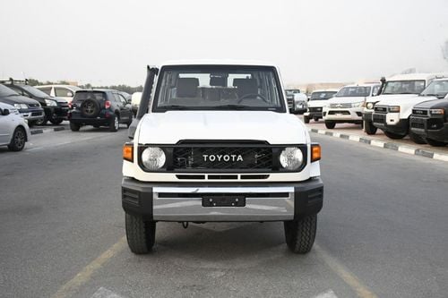 تويوتا لاند كروزر 70 LX GDJ76 2.8L TDSL - E AT 40th Anniversary Package 2025YM
