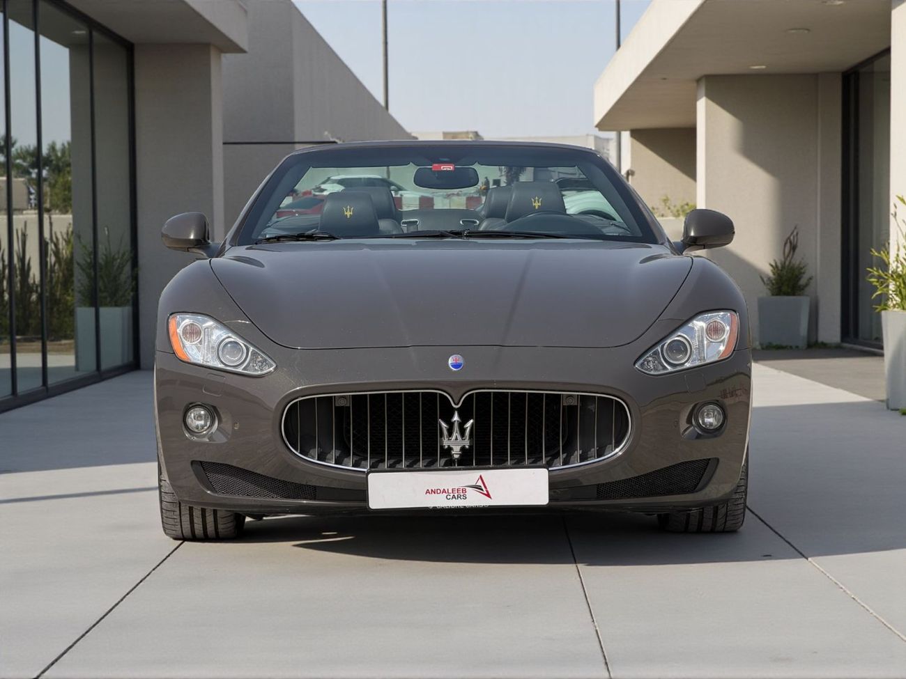 مازيراتي جران كابريو MASERATI GRANCABRIO FENDI EDITION | 4.7L V8 – 460 BHP | 2012 | GCC SPECS