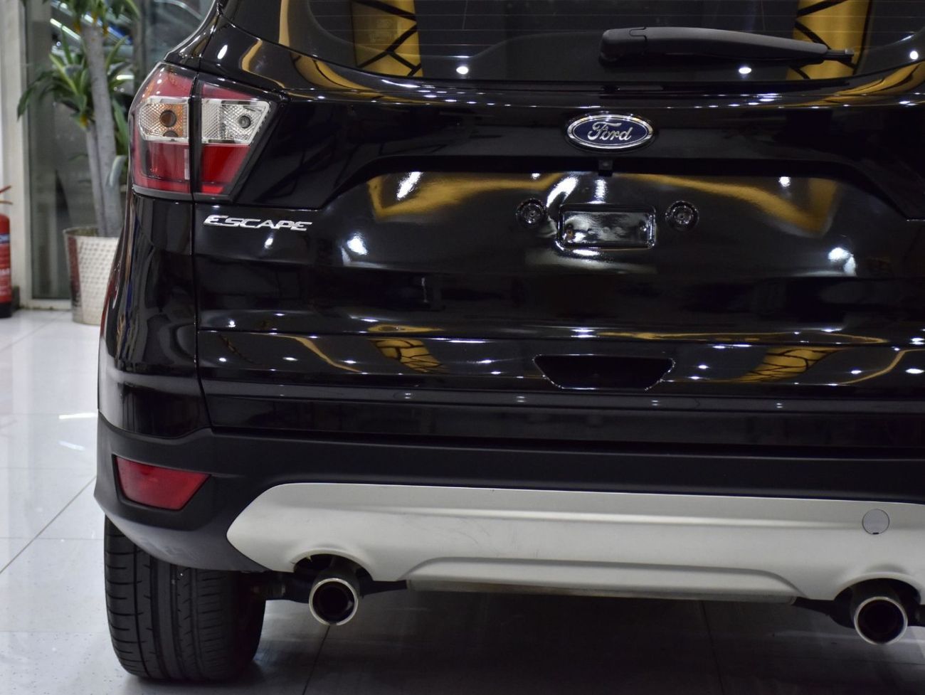 فورد إيسكاب EXCELLENT DEAL for our Ford Escape ( 2018 Model ) in Black Color GCC Specs