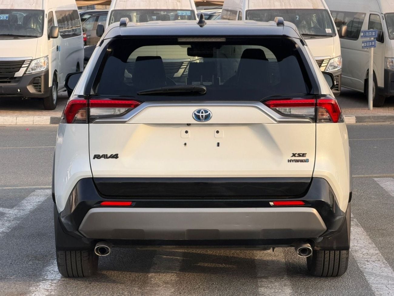 تويوتا راف ٤ 2019 TOYOTA RAV4 XSE Hybrid 4x4 2.5L