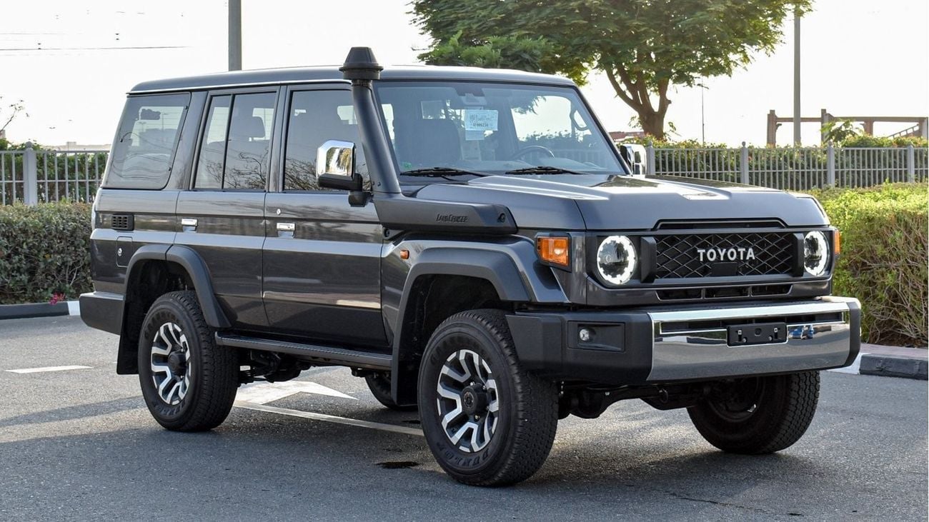 Toyota Land Cruiser 70 LX 4.0L V6 A/T