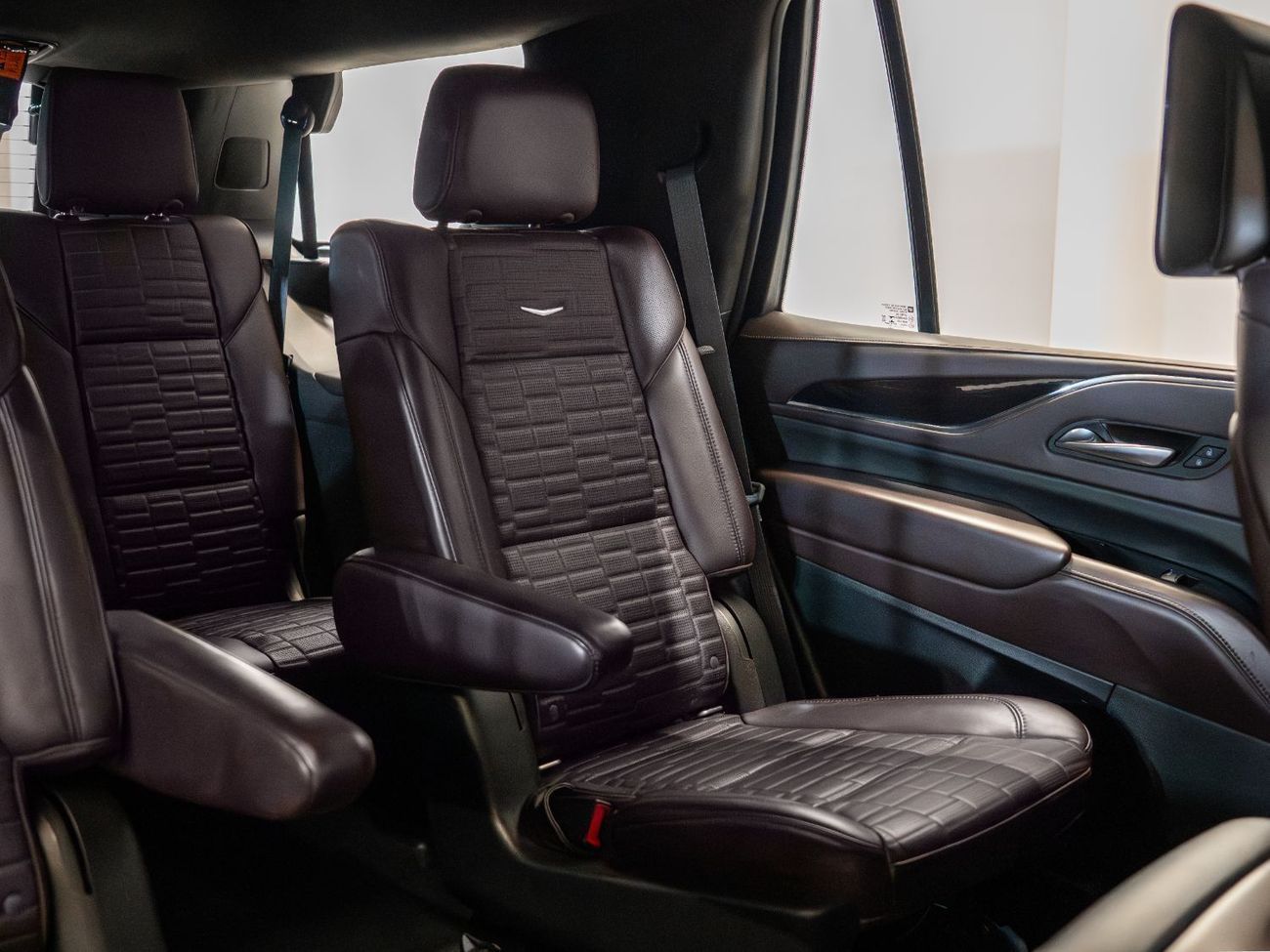 كاديلاك إسكالاد Sport Platinum AWD SPORT PLATINUM - 2021 | V8 ENGINE | GCC SPECS | FULL OPTION | PERFECT CONDIT