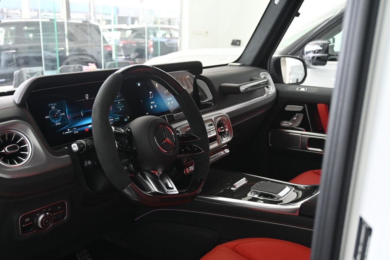 Mercedes Benz G63 AMG 4MATIC SUV Mercedes AMG G63 4.0-litre V8 Bi-Turbo, Model 2026 Color White