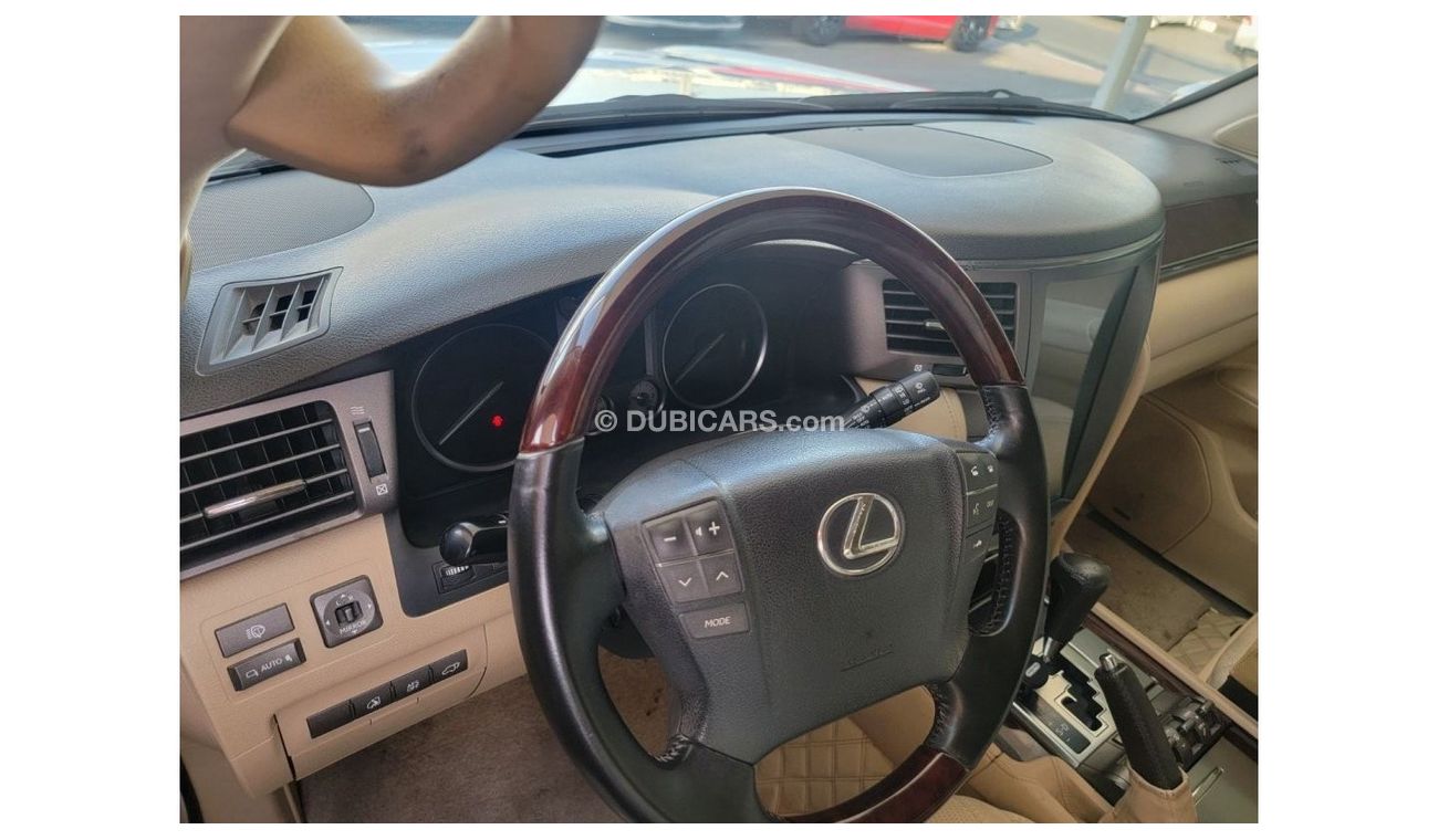 Lexus LX 570