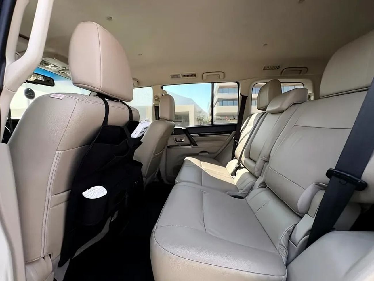 ميتسوبيشي باجيرو GLS HIGHLINE TOP  !! EID SALE !! 1 YEAR FREE WARRANTY !!  AED 1,360 P.M | 0% DOWN PAYMENT | MITSUBIS