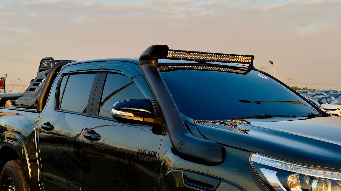 تويوتا هيلوكس -