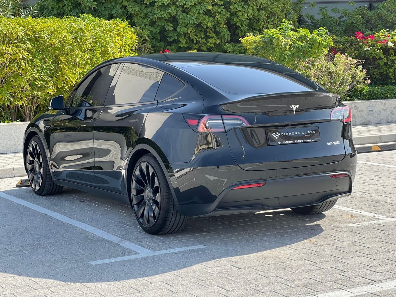Tesla Model Y Tesla Model Y Performance  White Interior  Auto Pilot  2023 GCC  Under Warranty