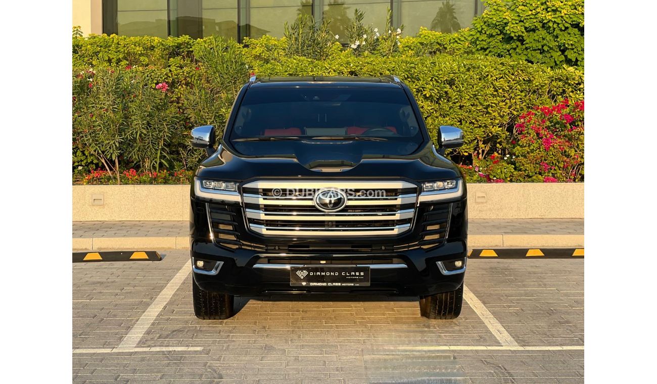 Toyota Land Cruiser Toyota Land Cruiser  3.5T -VXR Full option  GCC 2023 13,900 KM 349,000 AED Alfuttaim Warranty  Servi