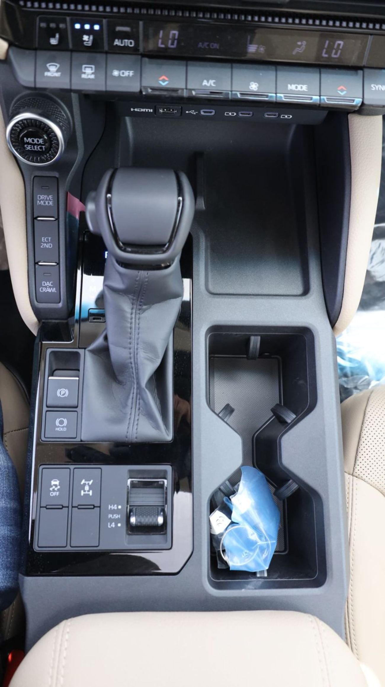 تويوتا برادو GXL 2.4T