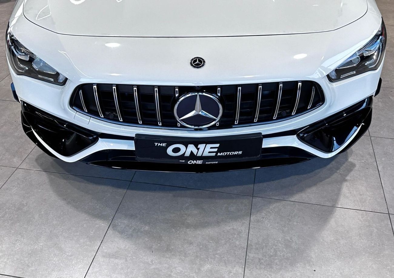 مرسيدس بنز CLA 250 Std 2.0L (221 HP)