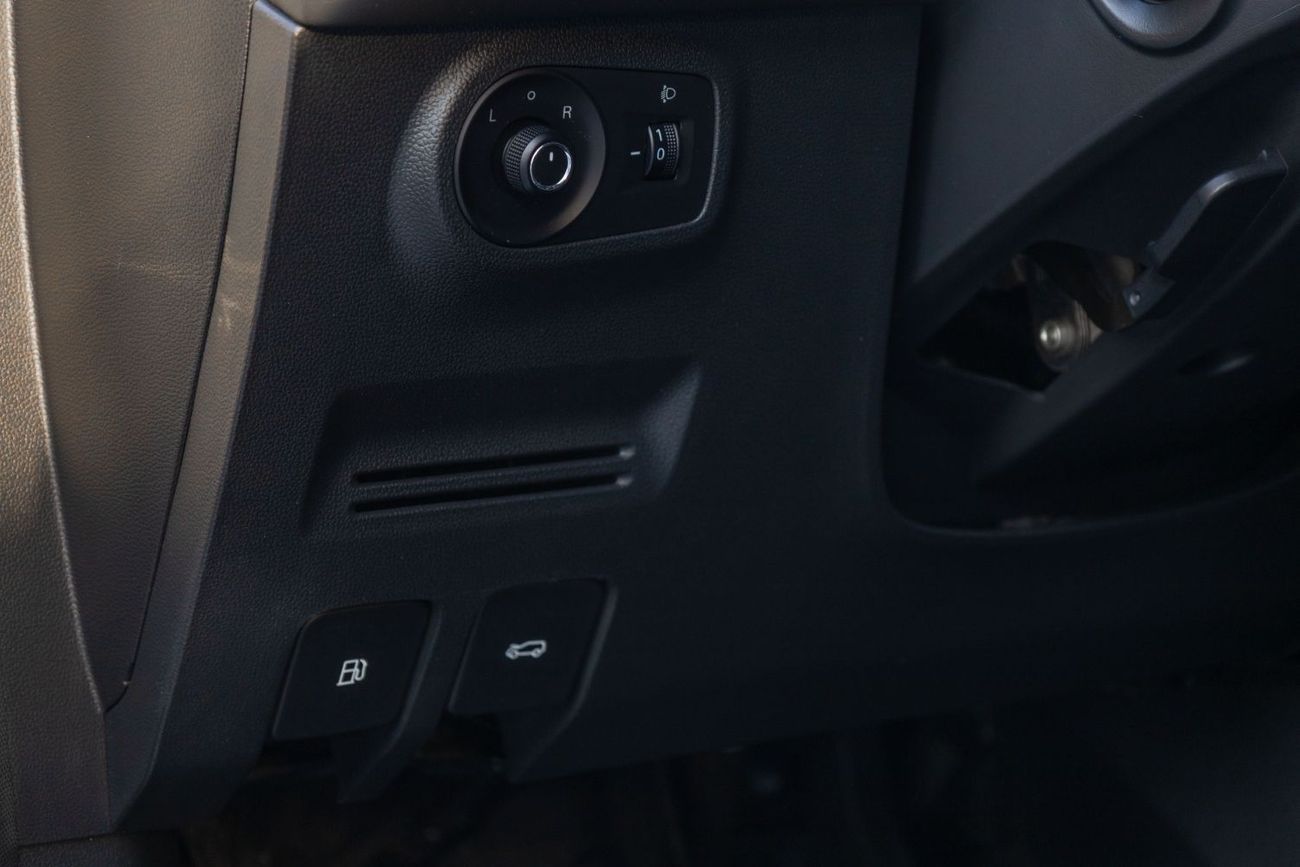 أم جي ZS Std 1.5L