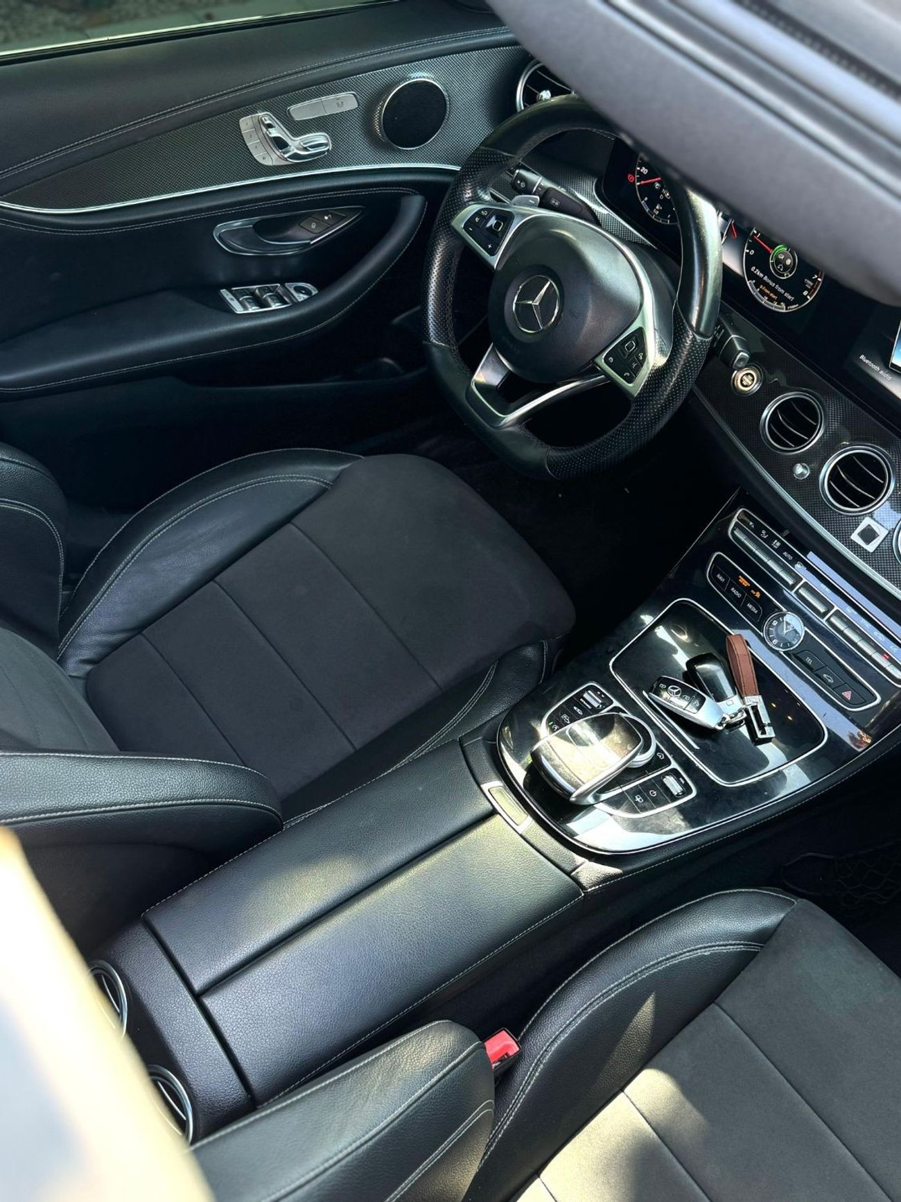 مرسيدس بنز E200