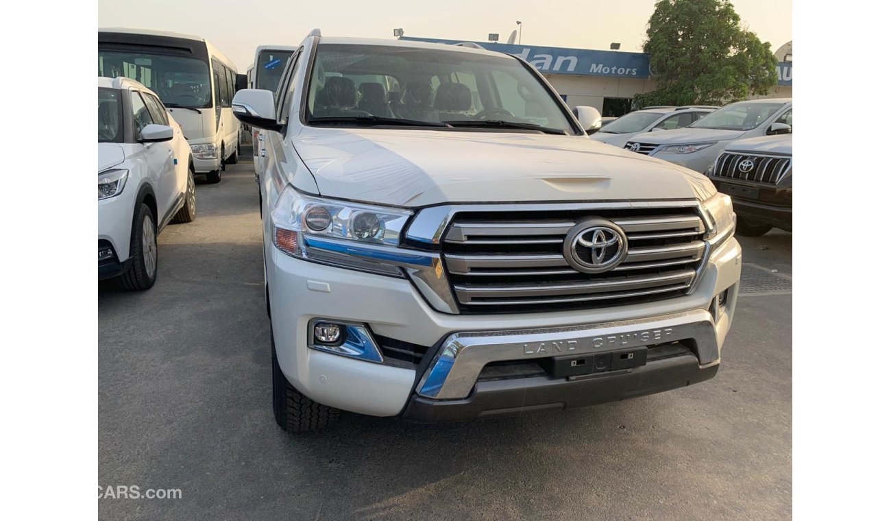 Toyota Land Cruiser diesel  v8 gxr