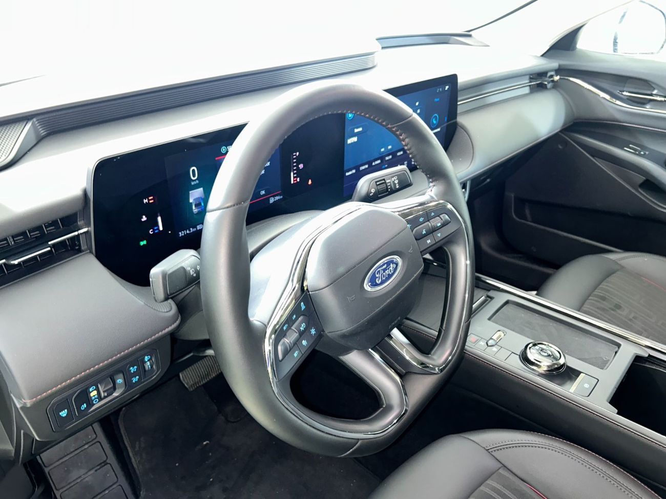 فورد توروس TPC2225H TAURUS TREND 1.5L I4 FHEV / AL TAYER MOTORS / AL QOUZ SHOWROOM