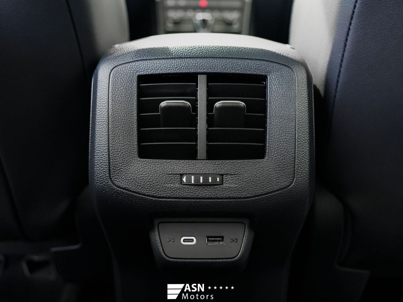 فولكس واجن ثارو XR 300 TSI 2026 (Export Price)