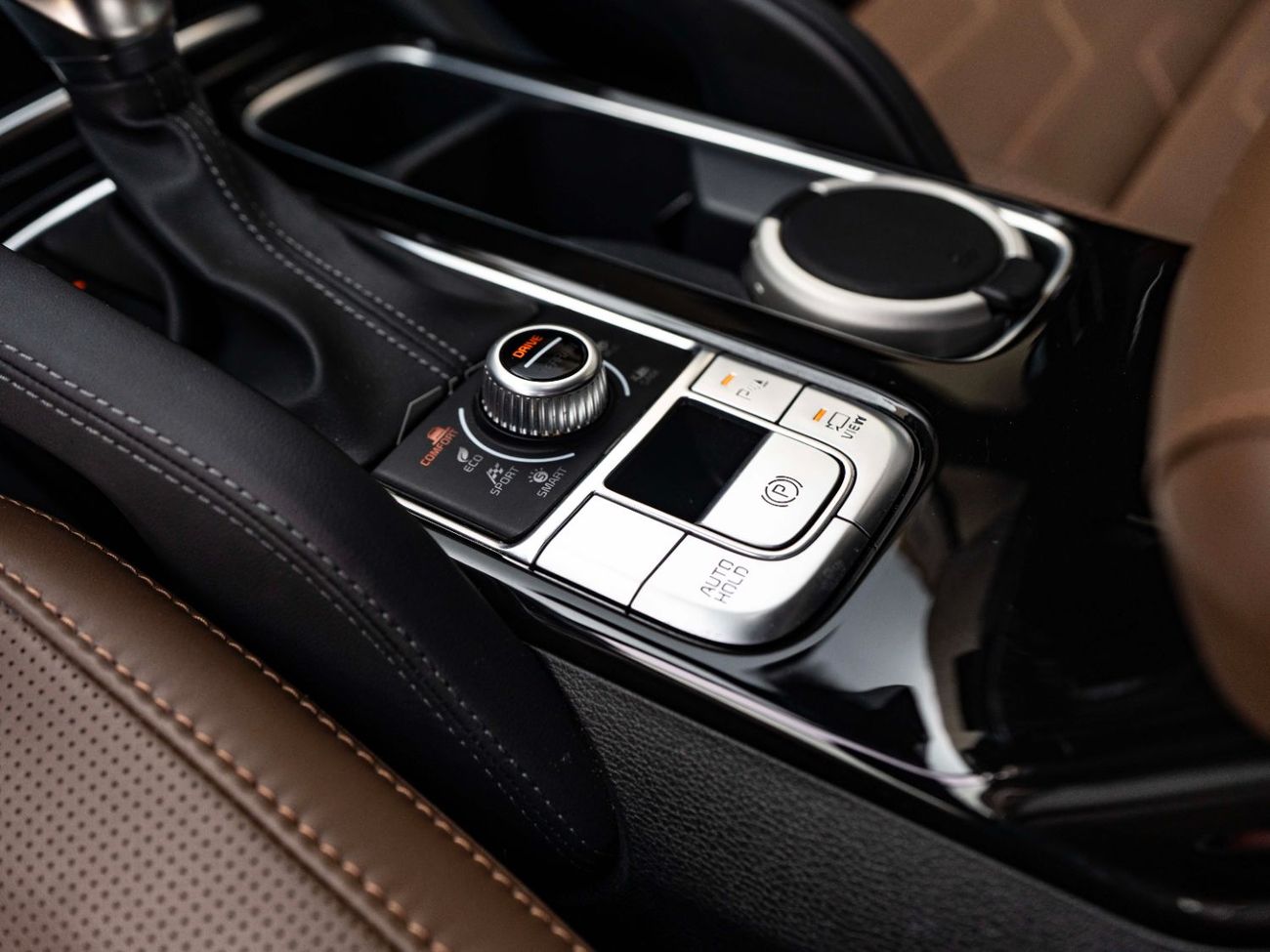 Kia Telluride LX 3.8L (291 HP)