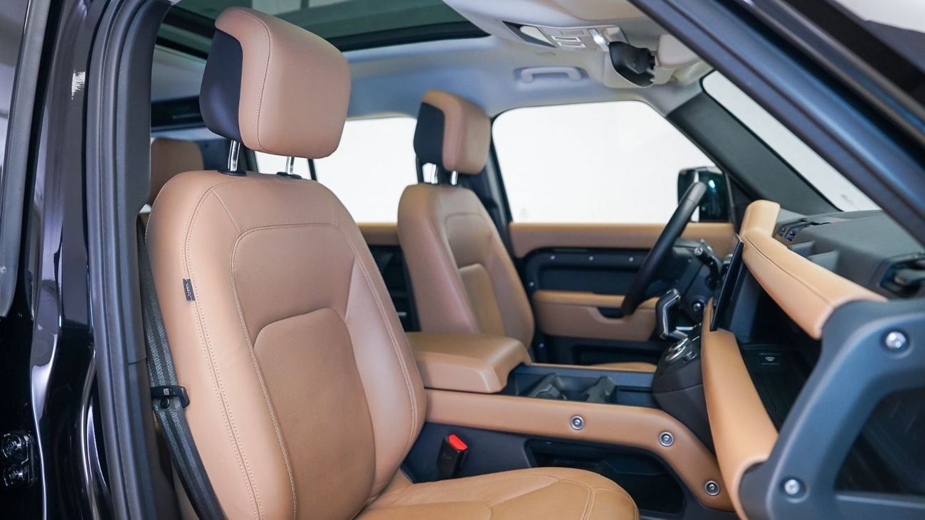 لاند روفر ديفندر P400 110 S 3.0L (5 Seater) UAE's Very Best Example | AED 5,752 Per Month