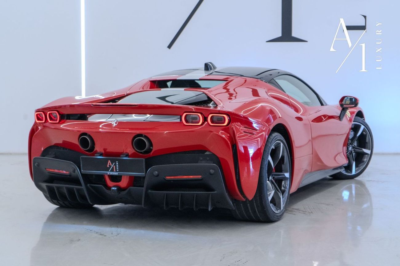 فيراري SF90 ستراديل 2021 Ferrari SF90 Stradale, Carbon Fiber Package, Full Ferrari Service History, GCC
