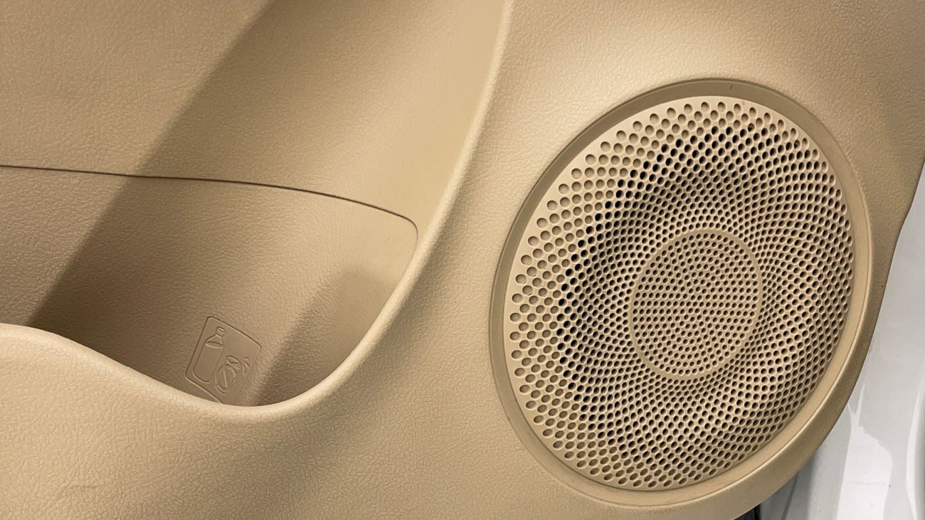 تويوتا يارس SE 1.5 | بدون دفعة مقدمة | اختبار القيادة في المنزل