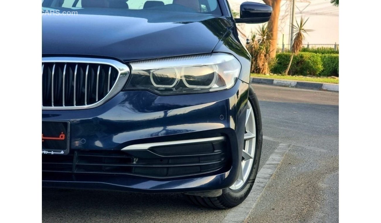 بي أم دبليو 520 BMW 520I 2019 GCC FREE OF ACCIDENTS WITH SERVICE HISTORY