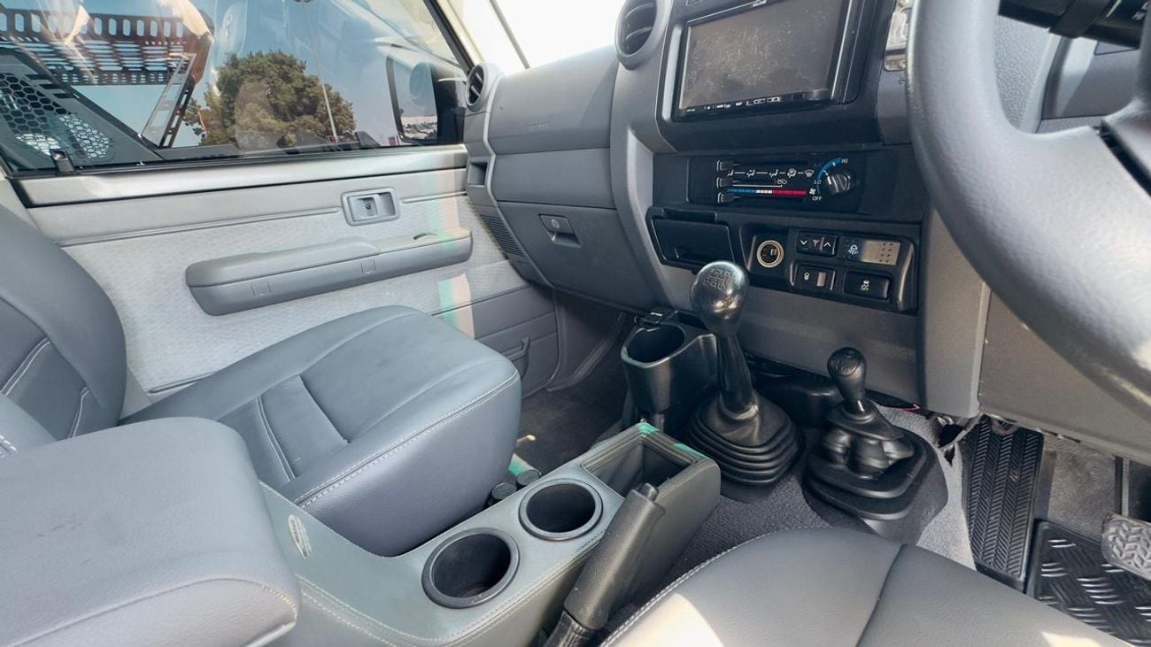 تويوتا لاند كروزر بيك آب -