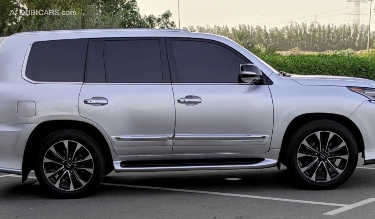 Lexus LX570