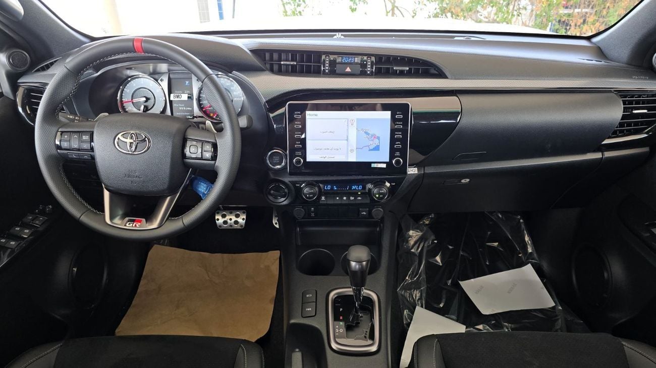 تويوتا هيلوكس TOYOTA HILUX GR Sport 4.0L White-2025