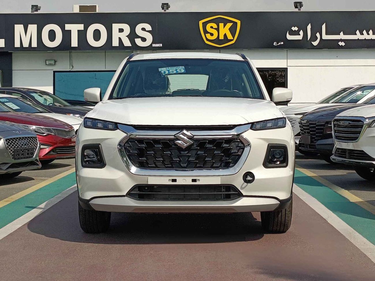 Suzuki Grand Vitara GLX / HYBRID / DOUBLE TONE / 1.5L V4 /  "9" DISPLAY / 360* CAMERA / HEADUP DISPLAY (CODE # GVHB4X2F)