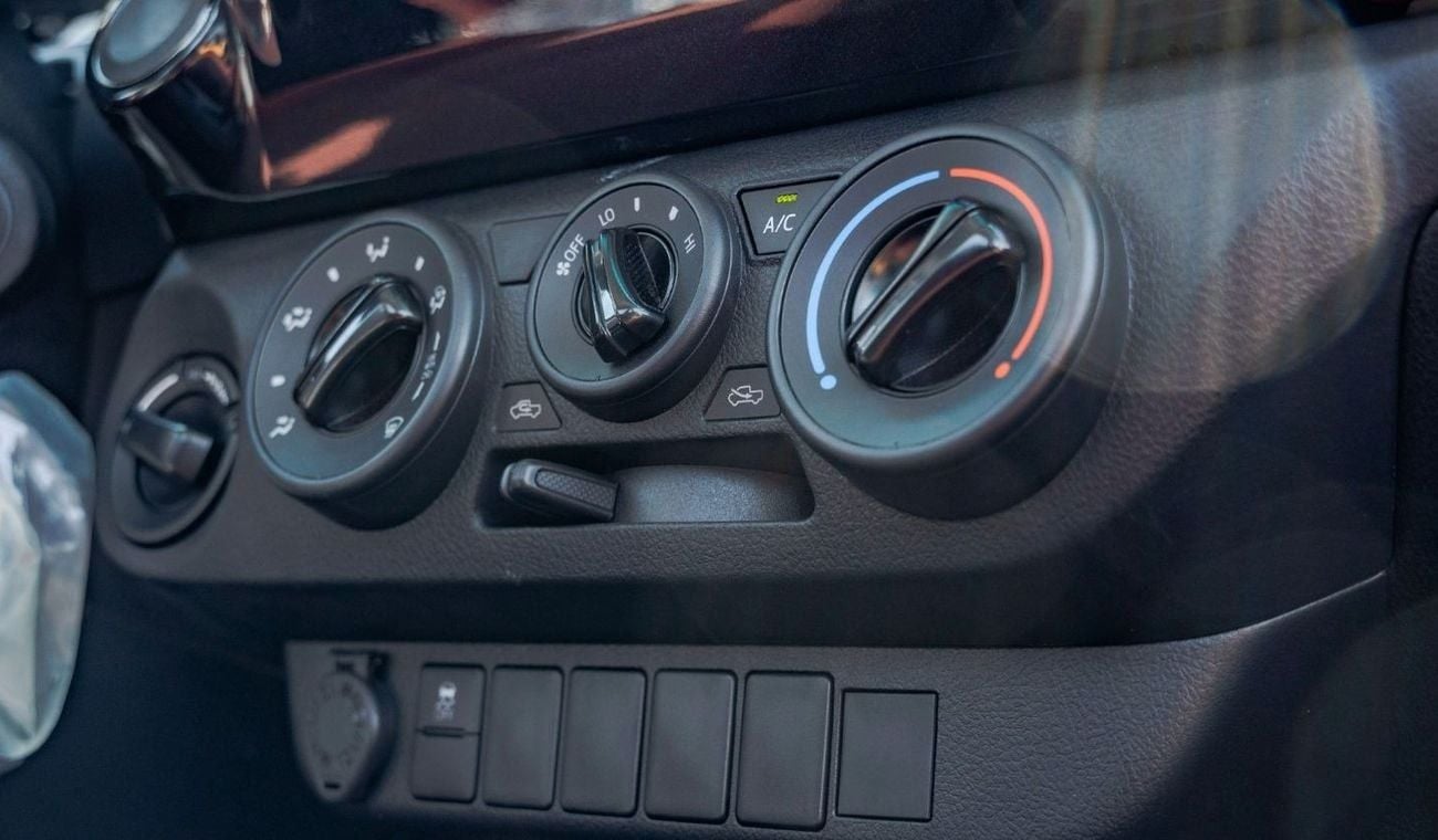 تويوتا هيلوكس 2024 Toyota Hilux Single Cab 2.4L Diesel MT