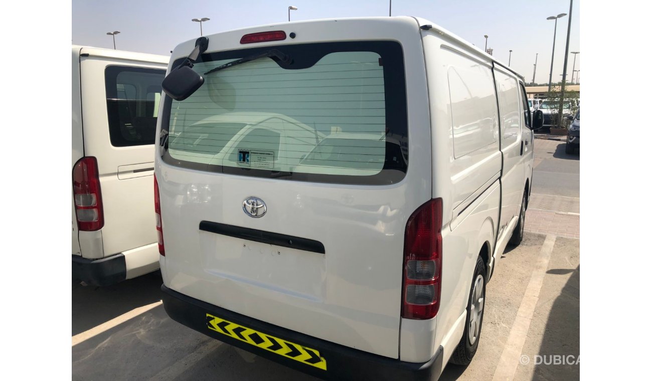 Toyota Hiace Toyota hiace Thermoking C-350 chiller, model:2017. Excellent condition