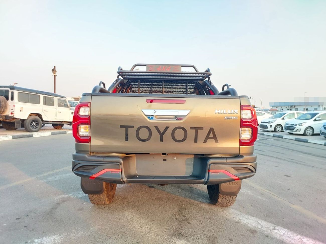 Toyota Hilux TOYOTA HILUX PICKUP RHD 2018 MODEL 2.8 L DIESEL AUTOMATIC(PM17843)