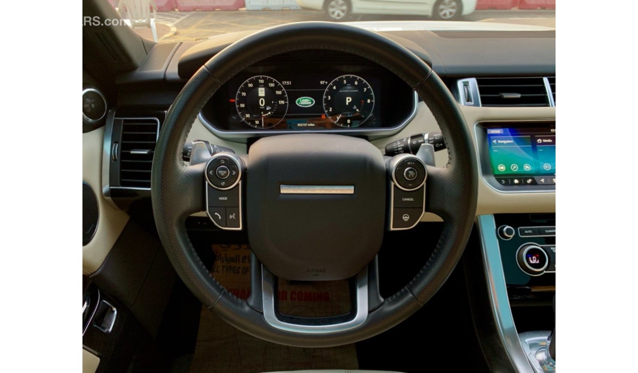 Land Rover Range Rover Sport Supercharged Supercharged Range rover sport  Model: 2017    The color of the car is white, the roof is black, and