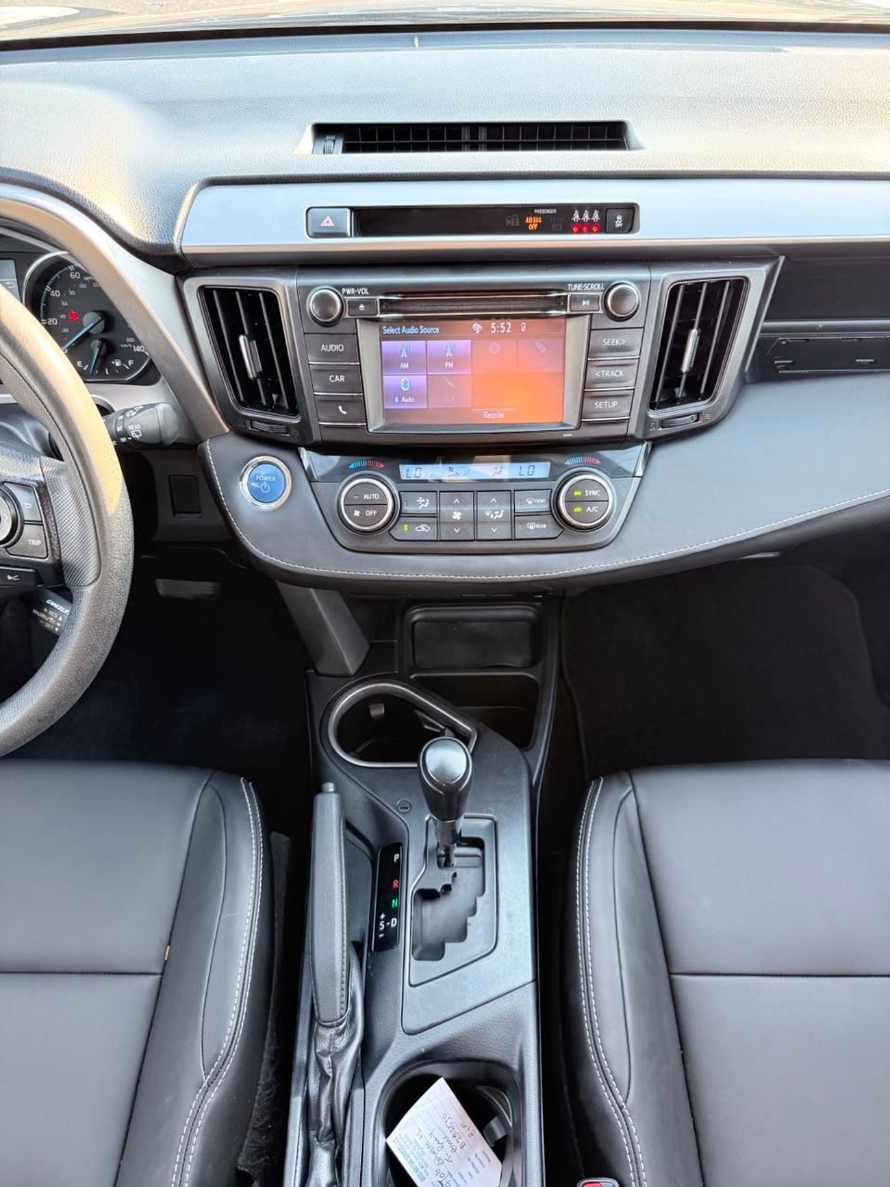 Toyota RAV4 2018 model LE hybrid