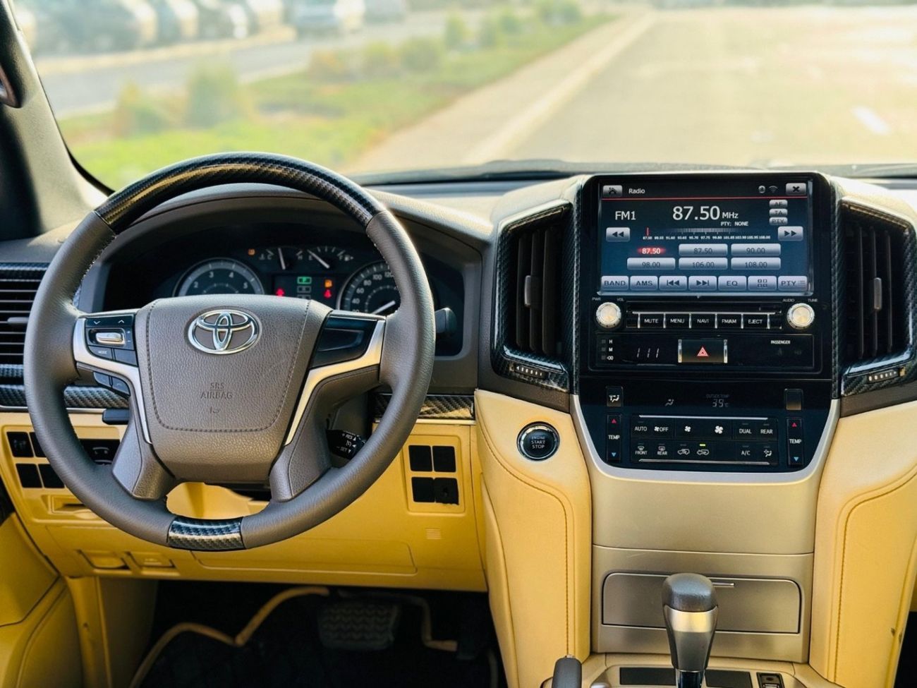 Toyota Land Cruiser Toyota Land Cruiser 2018 black color v6 full options