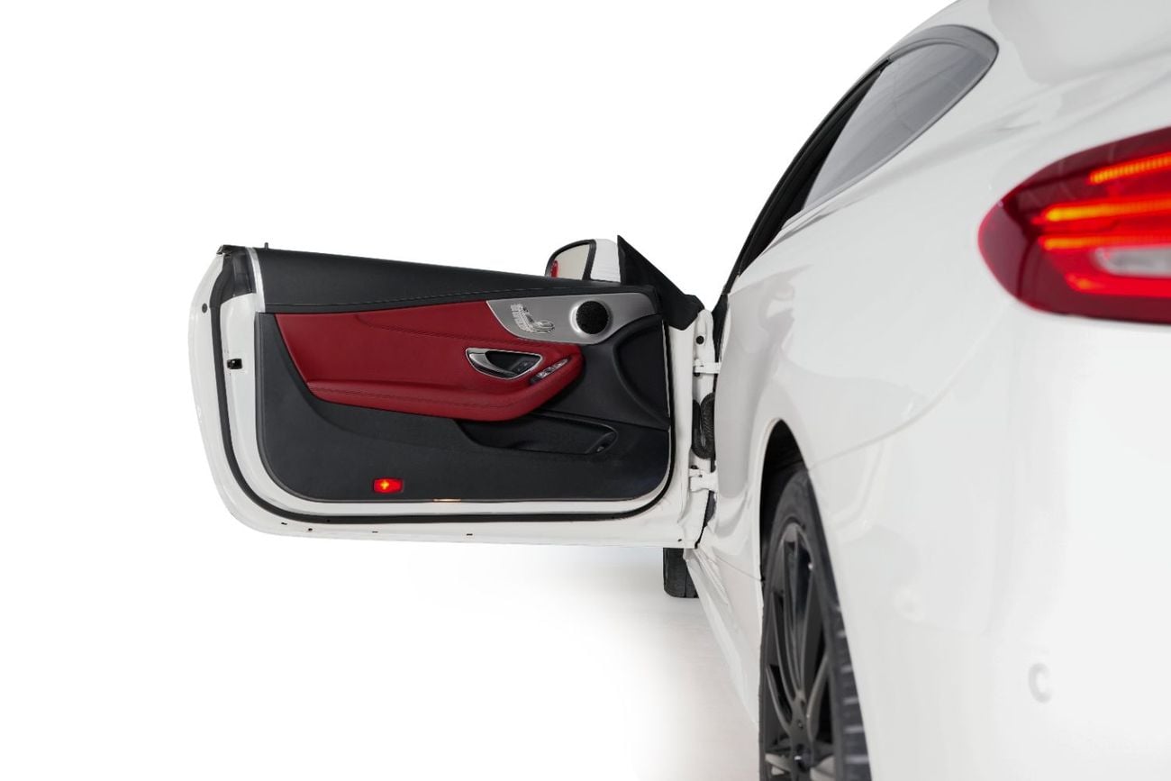 Mercedes Benz C200 AMG GCC-Carbon Fiber Interior Trim-Memory seats