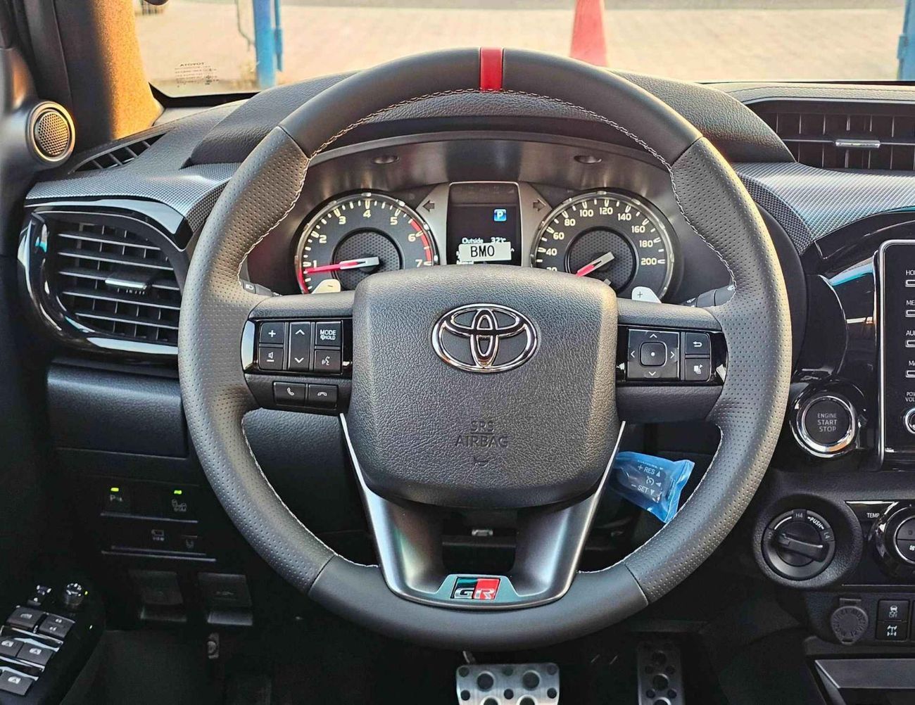 Toyota Hilux GR SPORT | 4.0L V6 PETROL | BLIND SPOT | OVER FNDER+WIDE BODY | 360 САМ | DIFF LOCK | CODE # H4GRY