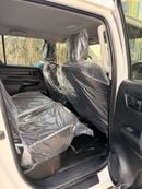 تويوتا هيلوكس SR with Bullbar