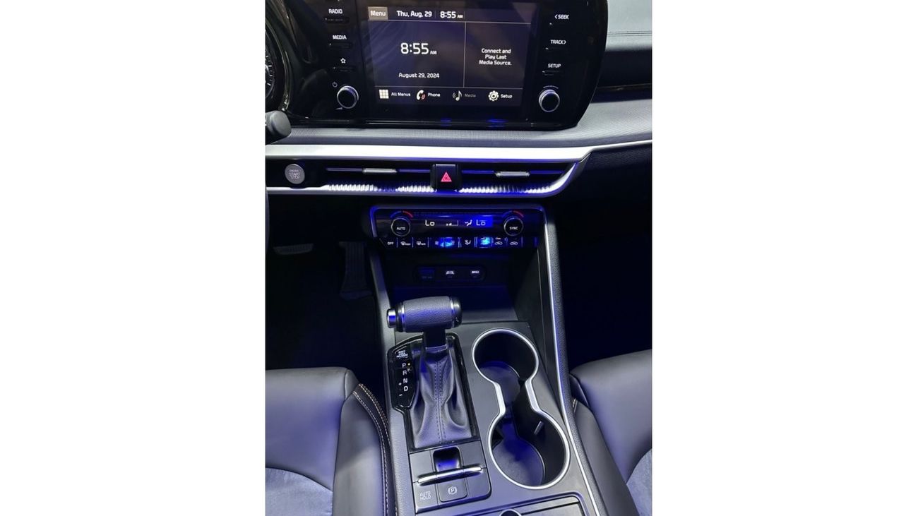 كيا K5 كيا K5 2021 بمحرك سعة 1.6 تيربو السيارة بحالة ممتازة قليلة الأضرار