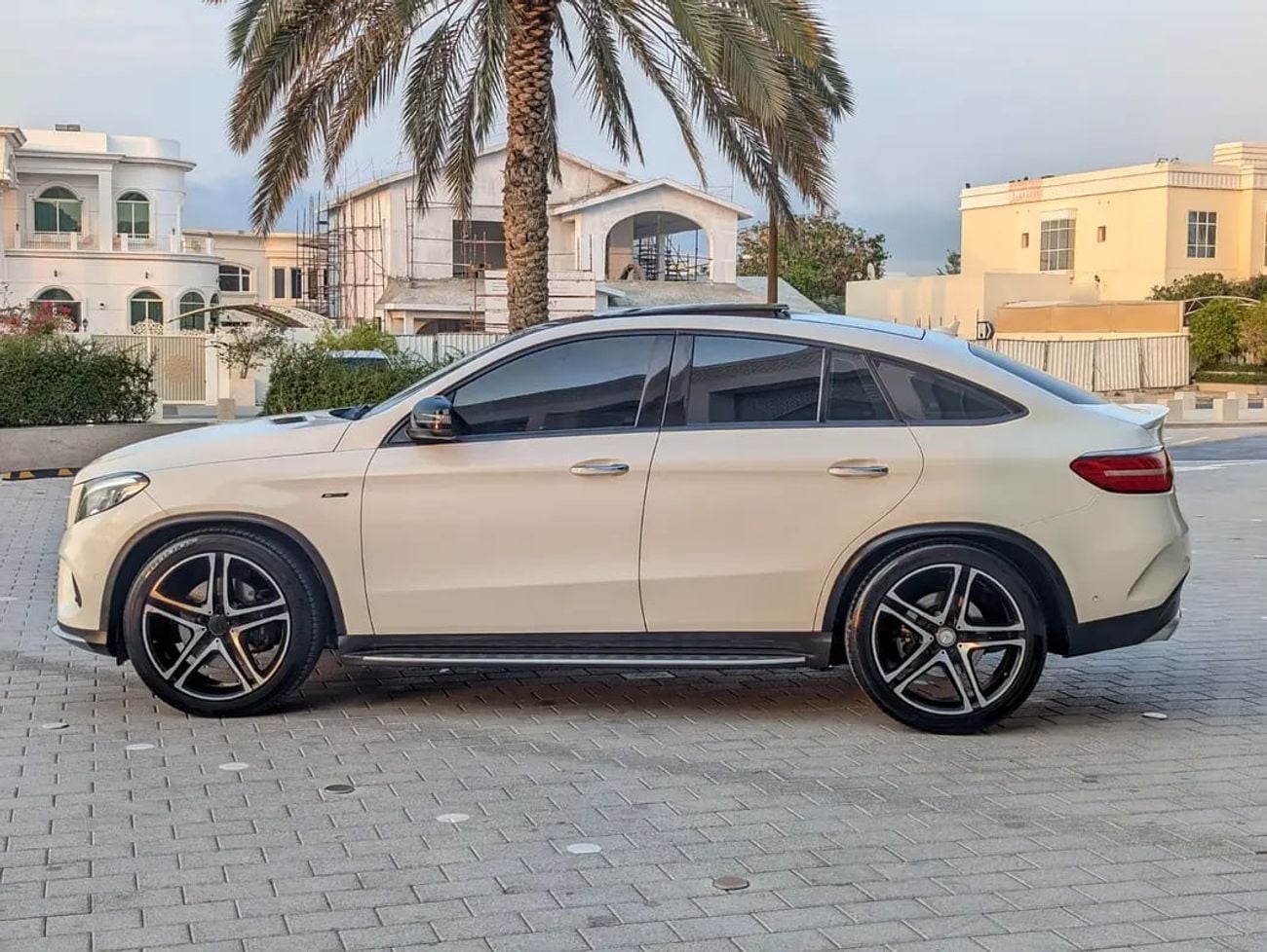 Mercedes Benz GLE43 AMG GLE 43 AMG GCC IN EXCELLENT CONDITION