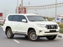 Toyota Prado Toyota Prado 2019 white 4x4 Gcc specs 6cylinders 4.0L Petro engine