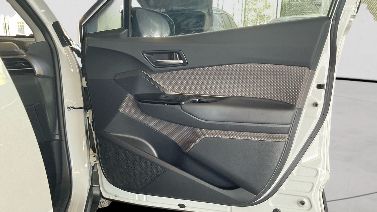 Toyota C-HR 1.8 VVT I-HYBRID VX AUTO | Guaranteed Warranty | 0 Down Payment