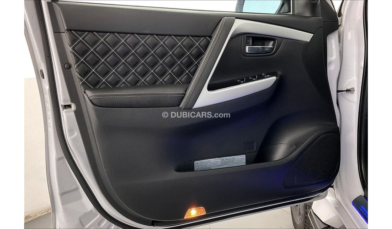 Mitsubishi Montero Signature