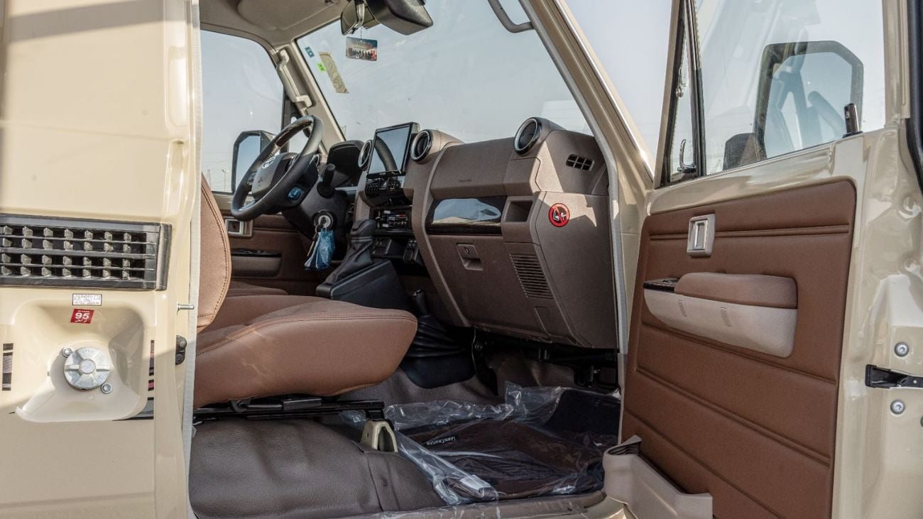 تويوتا لاند كروزر بيك آب 2026 Toyota Land Cruiser LC79 4.0L AT Petrol Full Option (Beige-Brown)