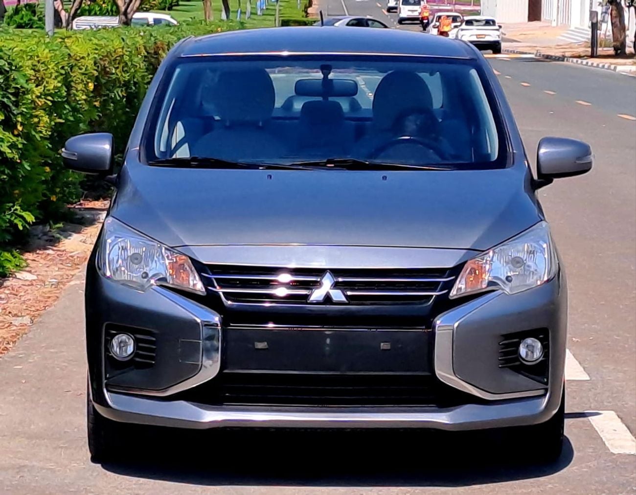 ميتسوبيشي اتراج GLX MID 370/- Monthly I GCC I Cruise, Camera, GPS I Accident Free