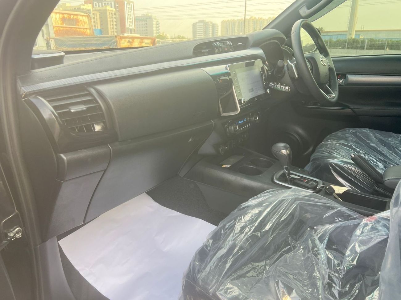 تويوتا هيلوكس DIESEL 2.8 L ,GR PORT ,2024 MODEL